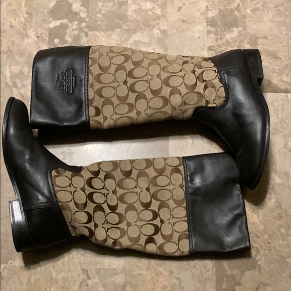 Coach Shoes - Coach vintage women brown and Tan Signature Pattern Boots Sz 7. Good condition.